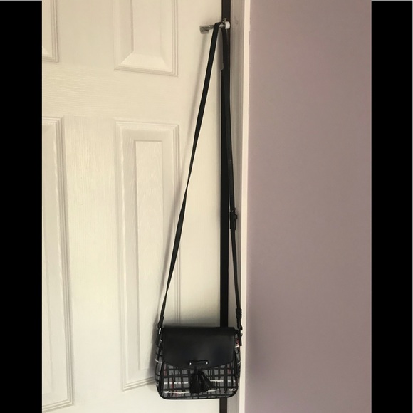 Vera Bradley tassel crossbody - Picture 12 of 16